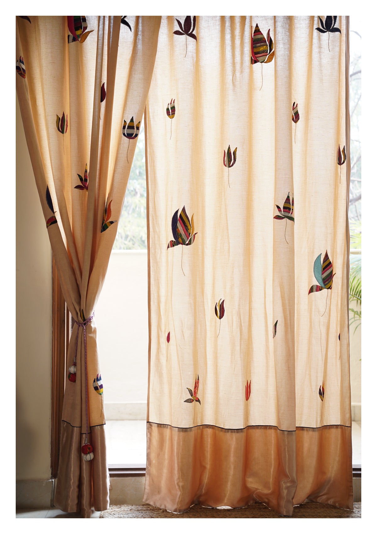 Nelumbo Beige Linen Curtain