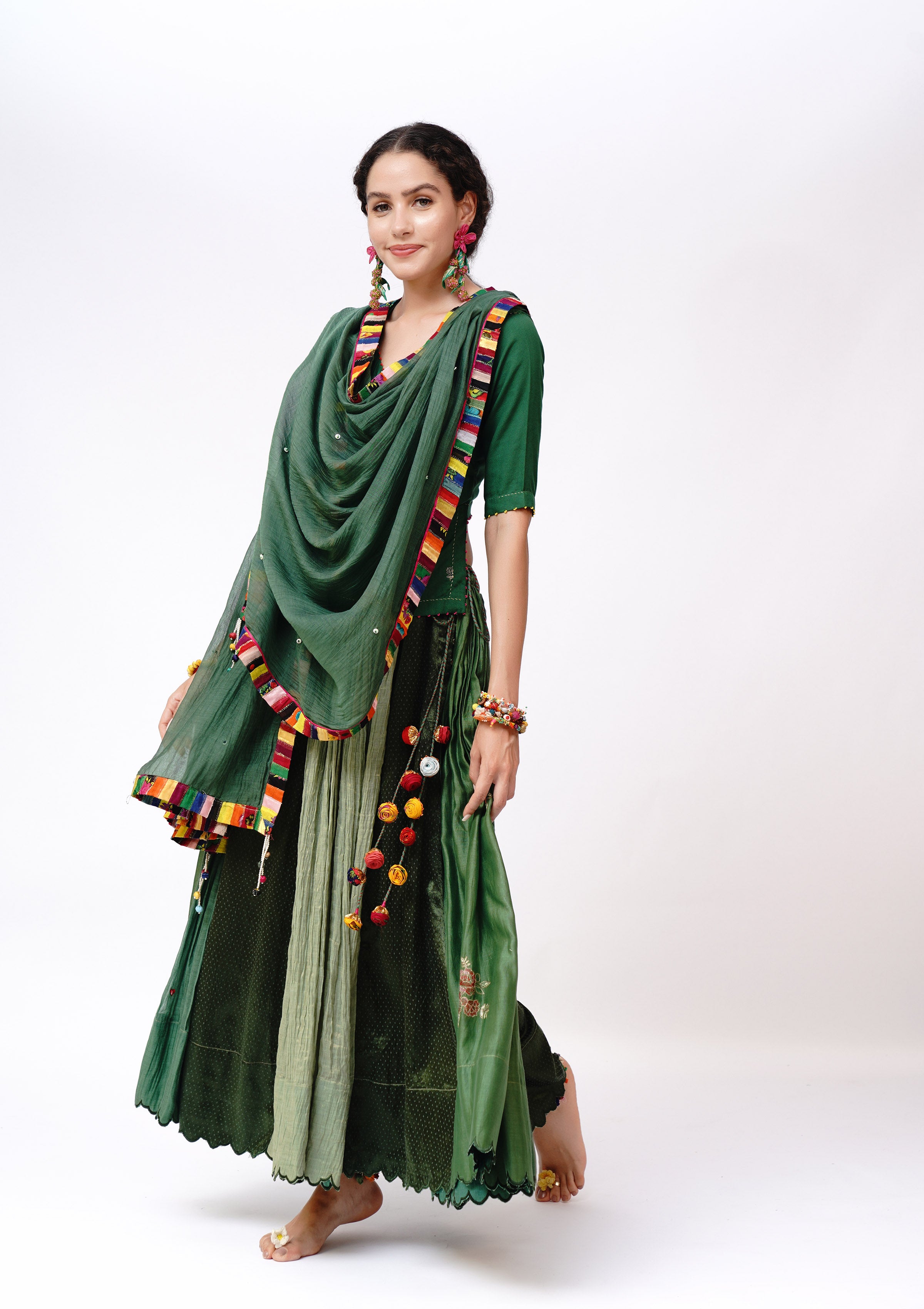 Phudki Patti Dupatta