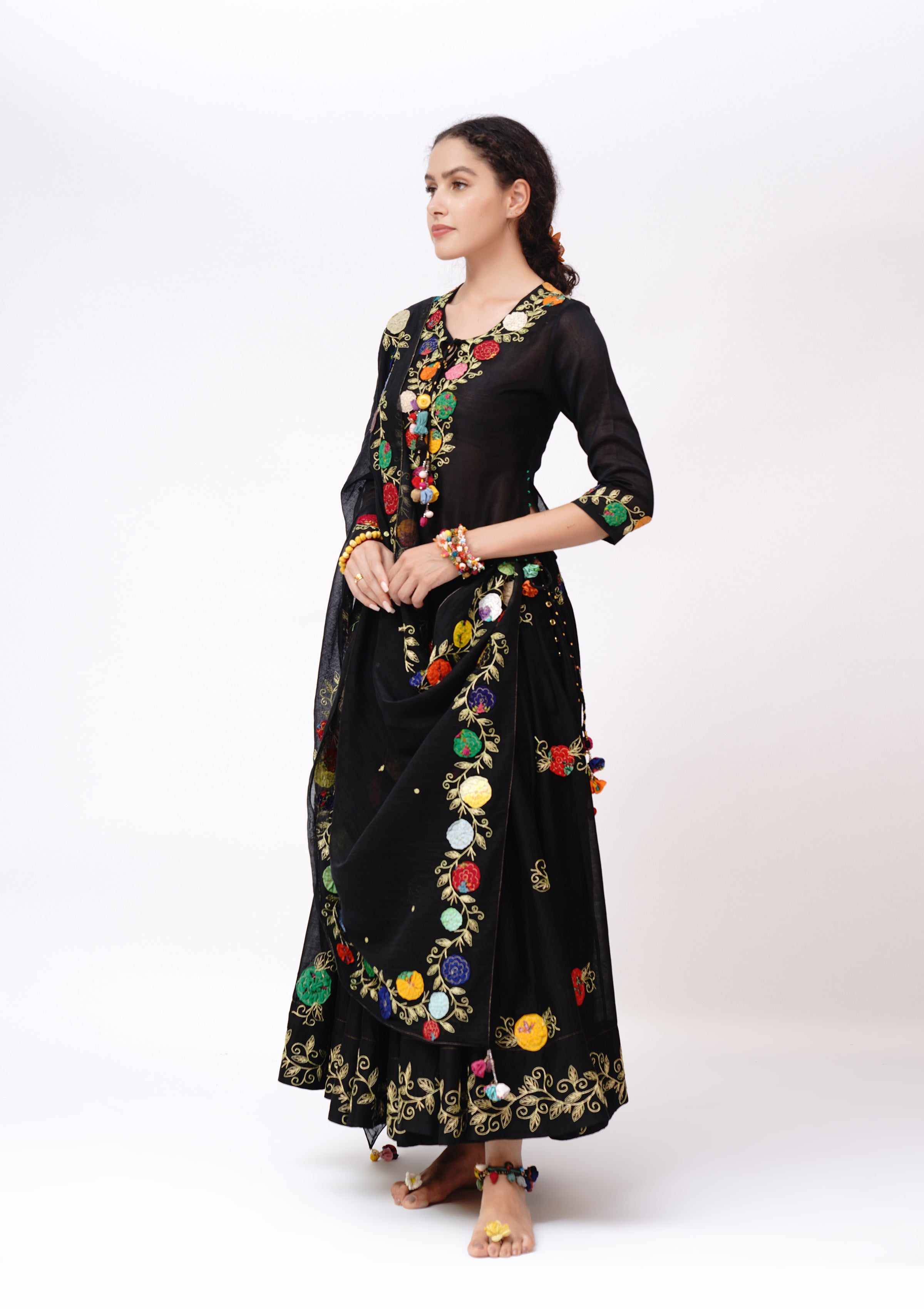 Meghrani Ghagra, Choli & Dupatta Set