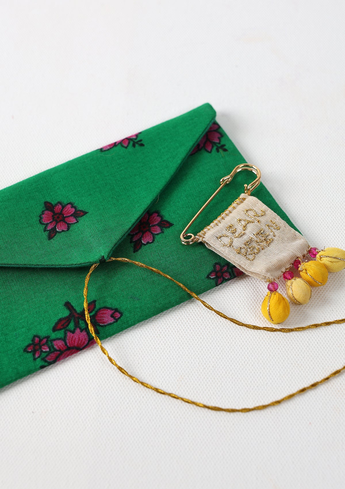 Tukur Green Sagan Envelope