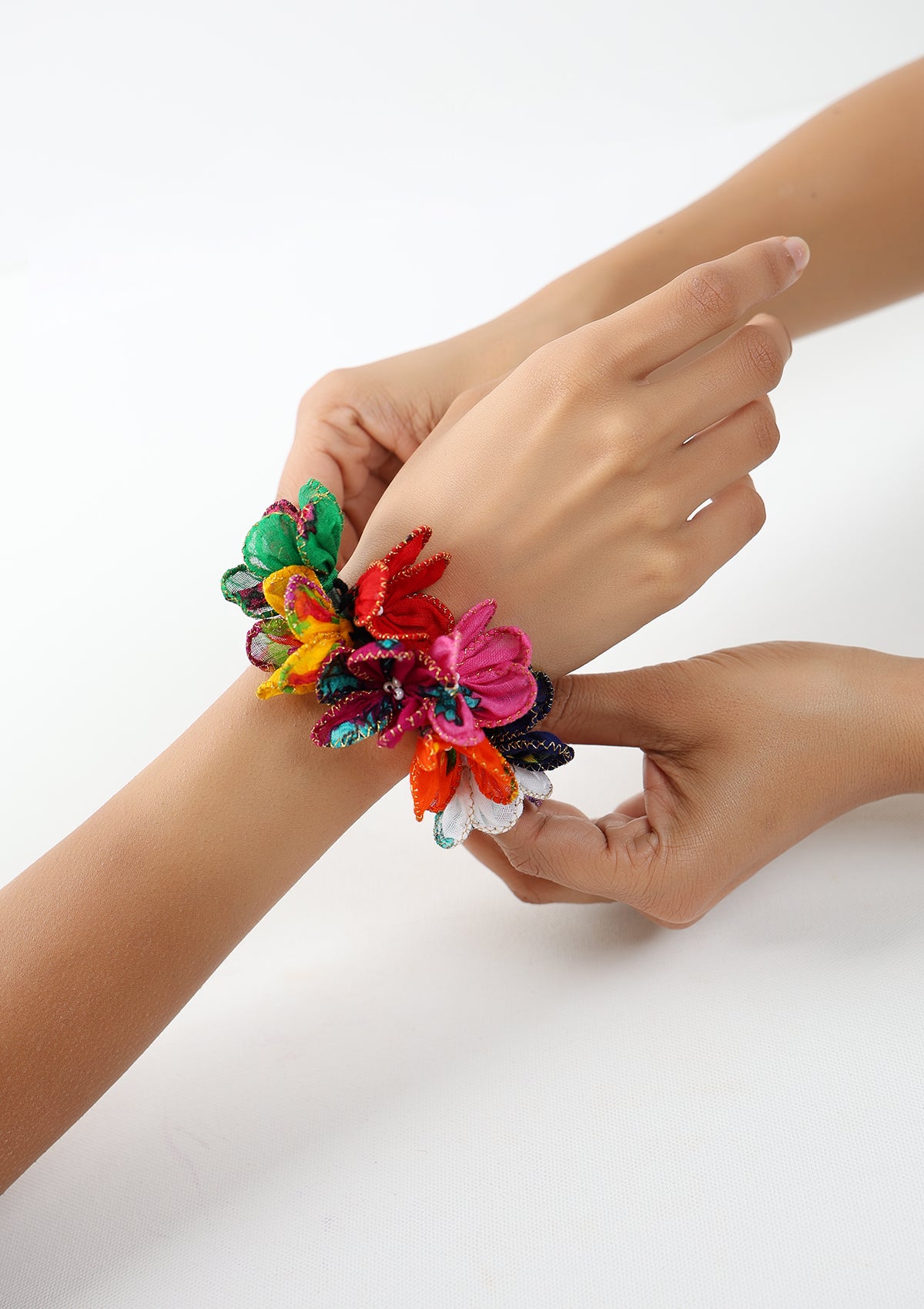 Mojo Floral Rakhi