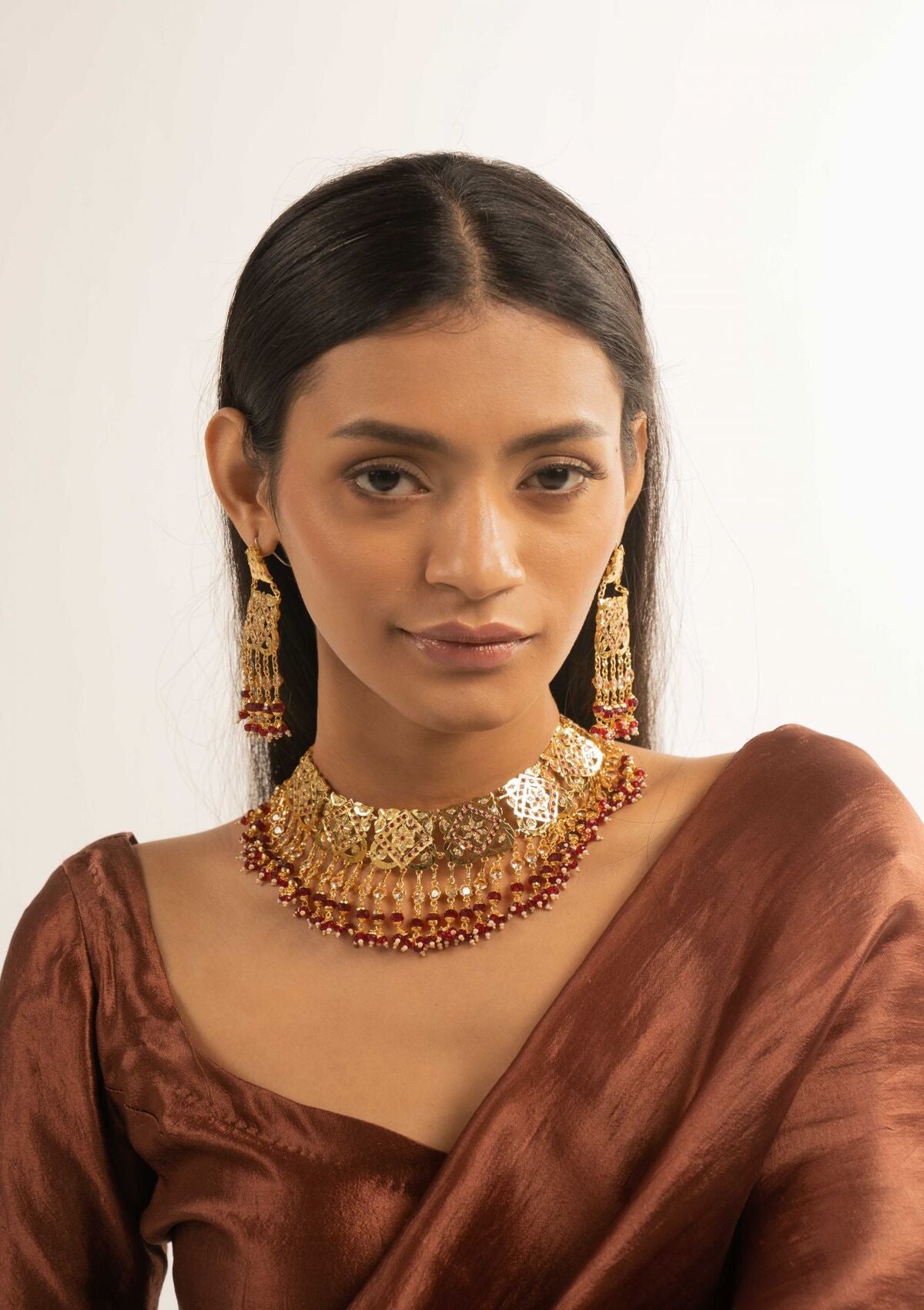 Ratnamallika Gold Tone Silver Necklace & Earrings Set