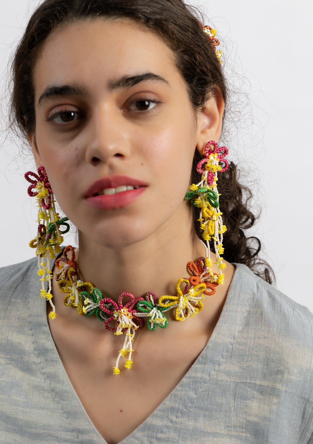 Elaria Floral Necklace & Earrings Set