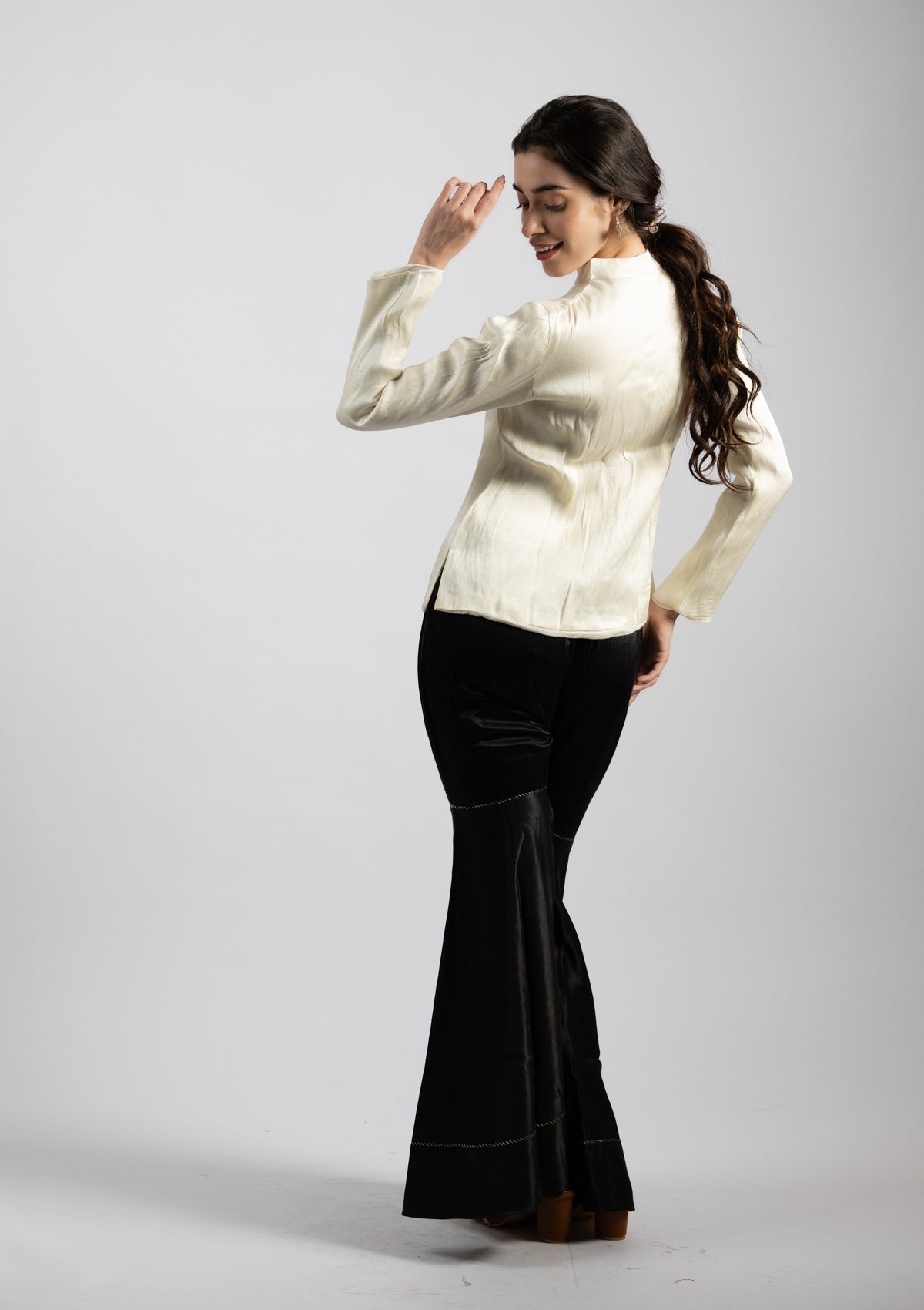 Welo White Mashru Jacket - Size Small