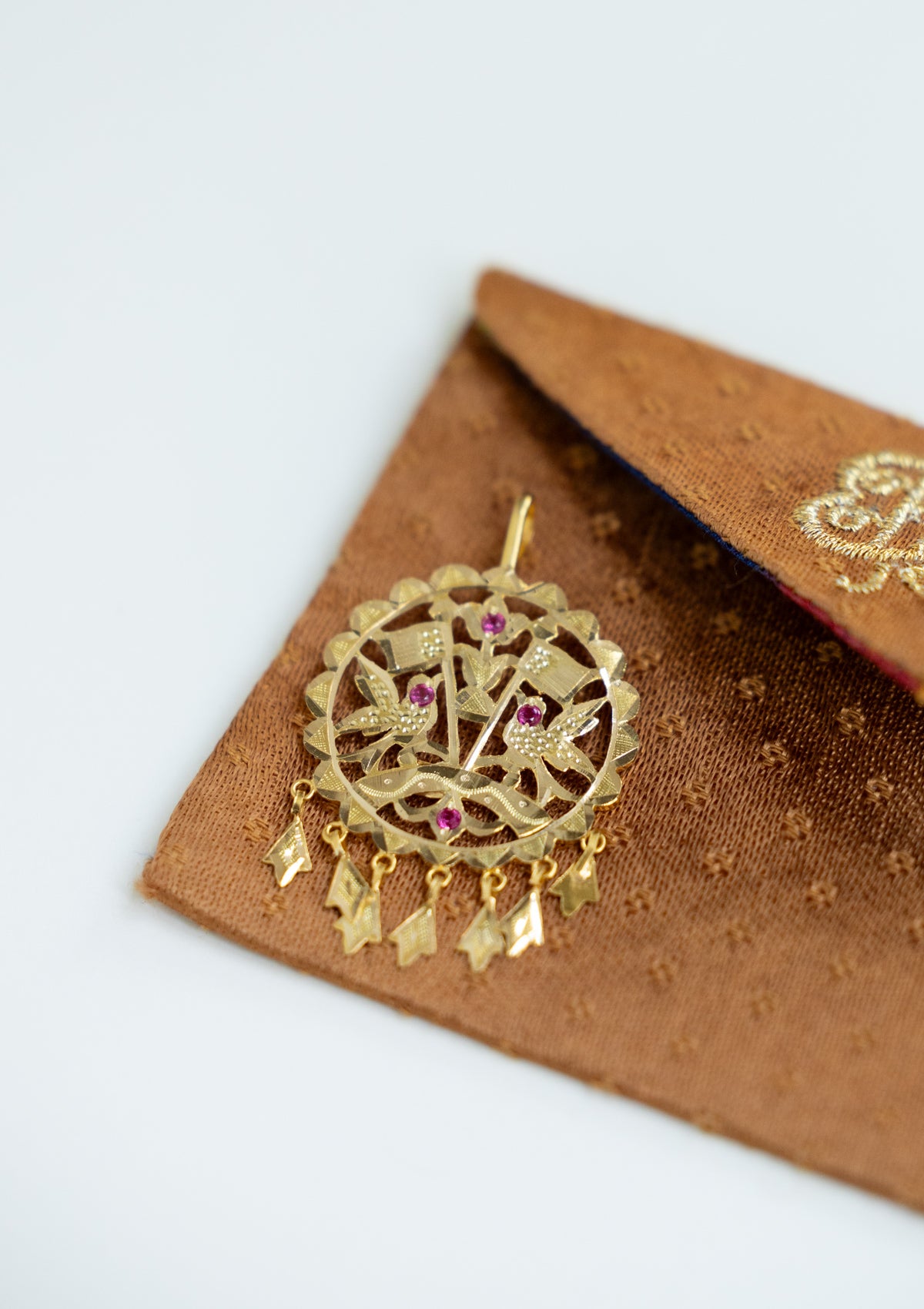 Shree Gold Pendant