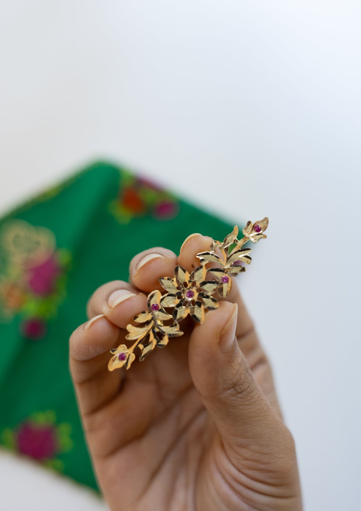 Heeba Gold Hair Pin