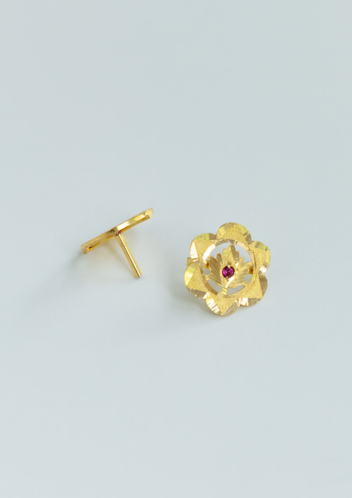 Riva Gold Nosepin