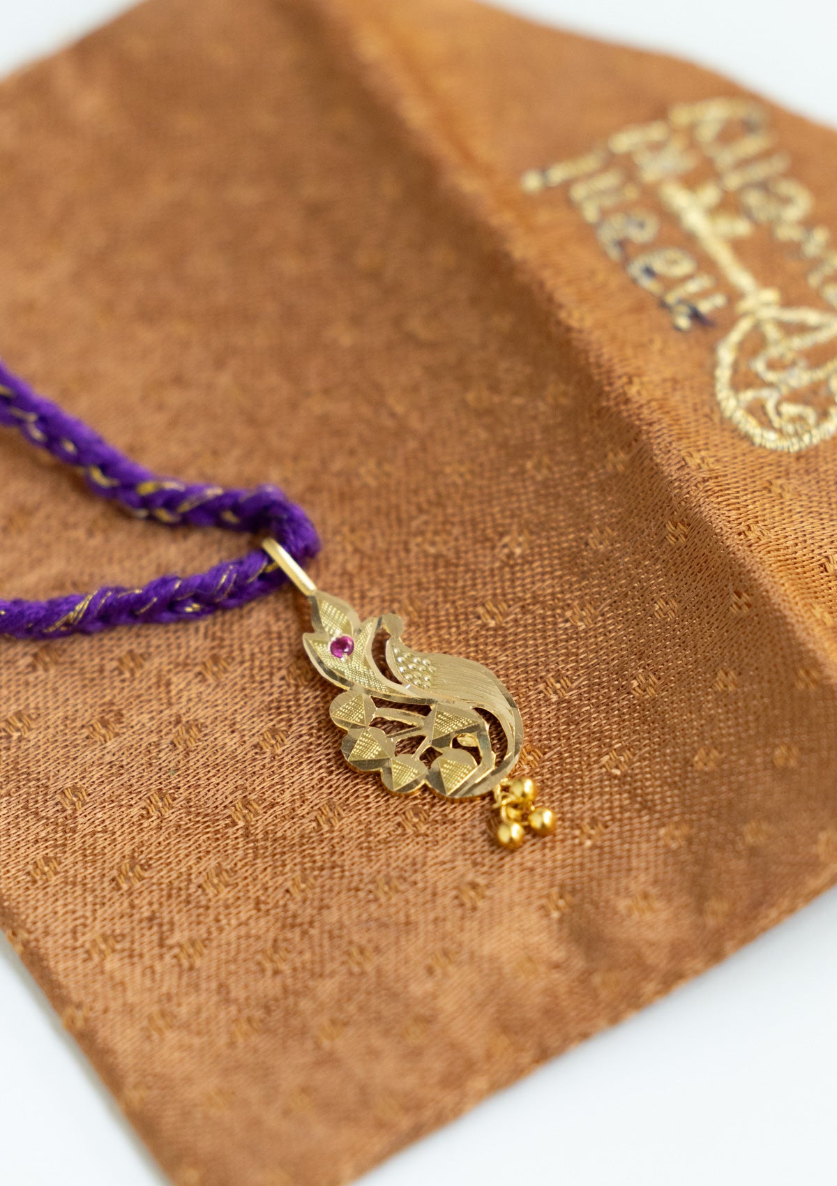 Moori Gold Pendant