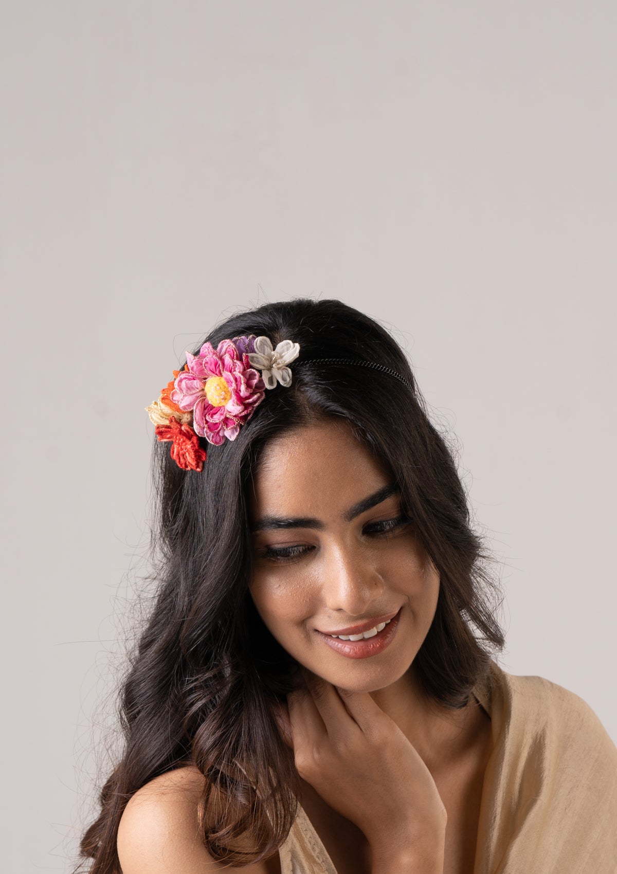 Shohi Floral Hair Accessory