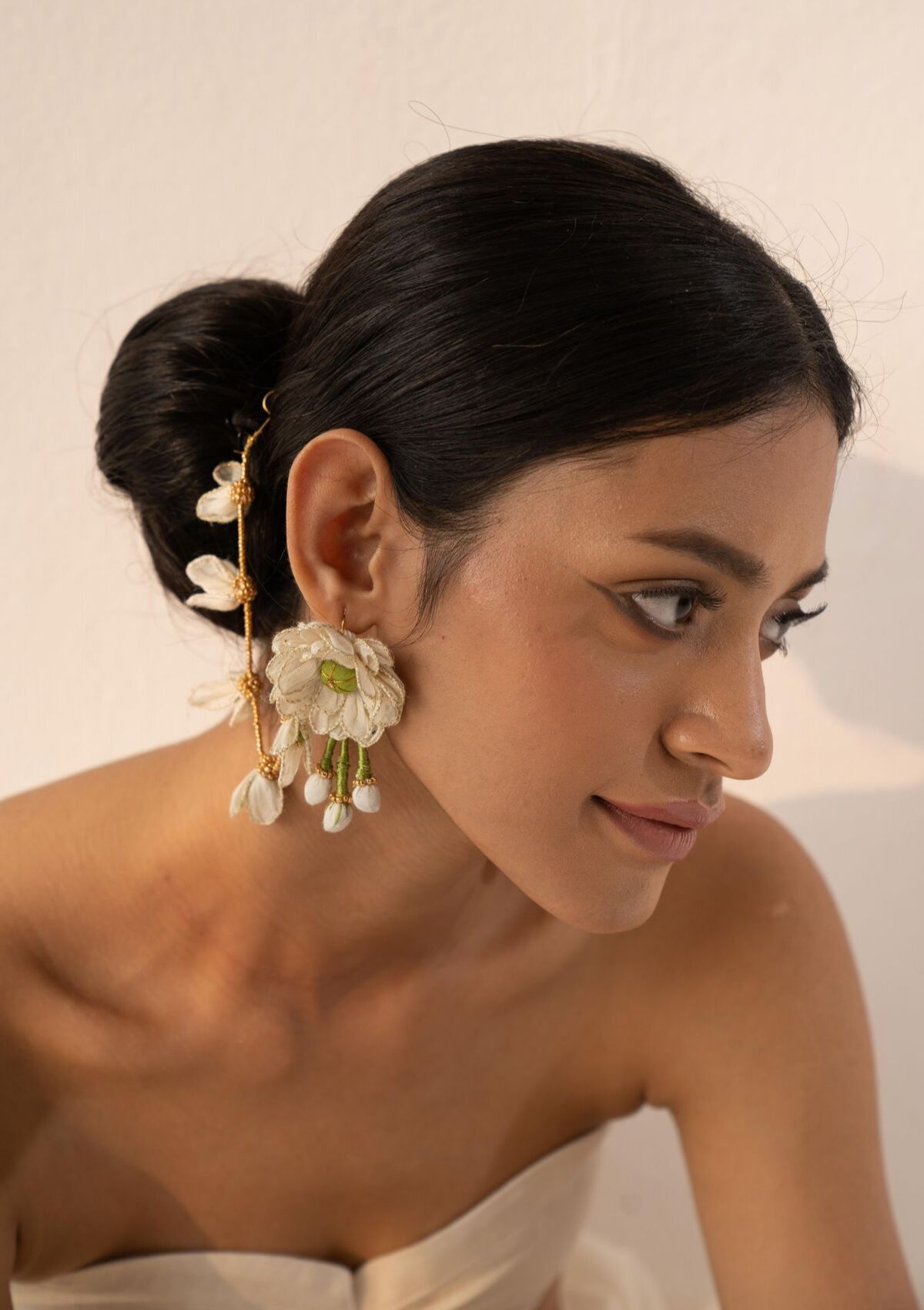 Siroi Floral Earrings