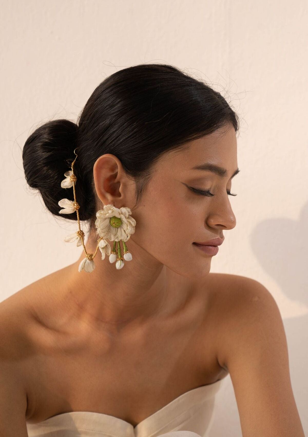 Siroi Floral Earrings