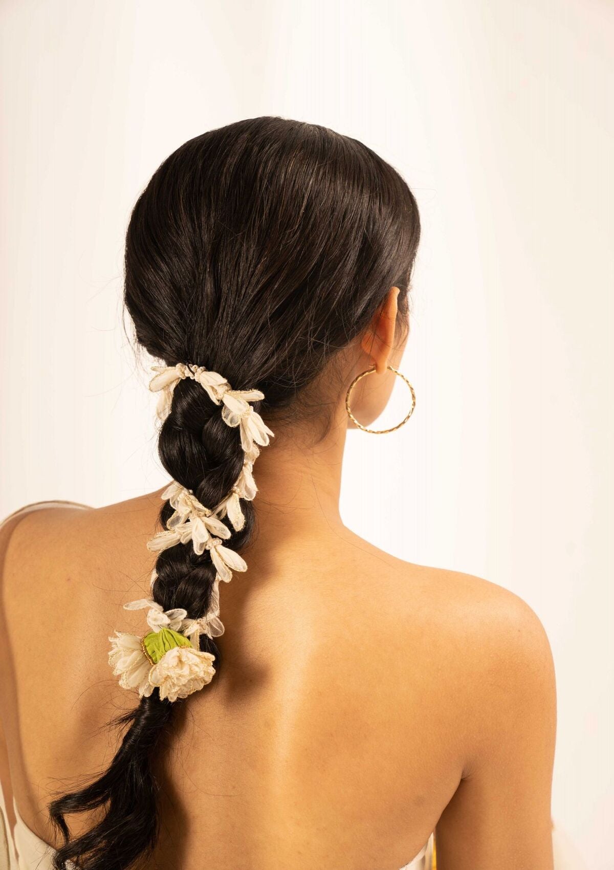 Siroi Floral Hair Accessory