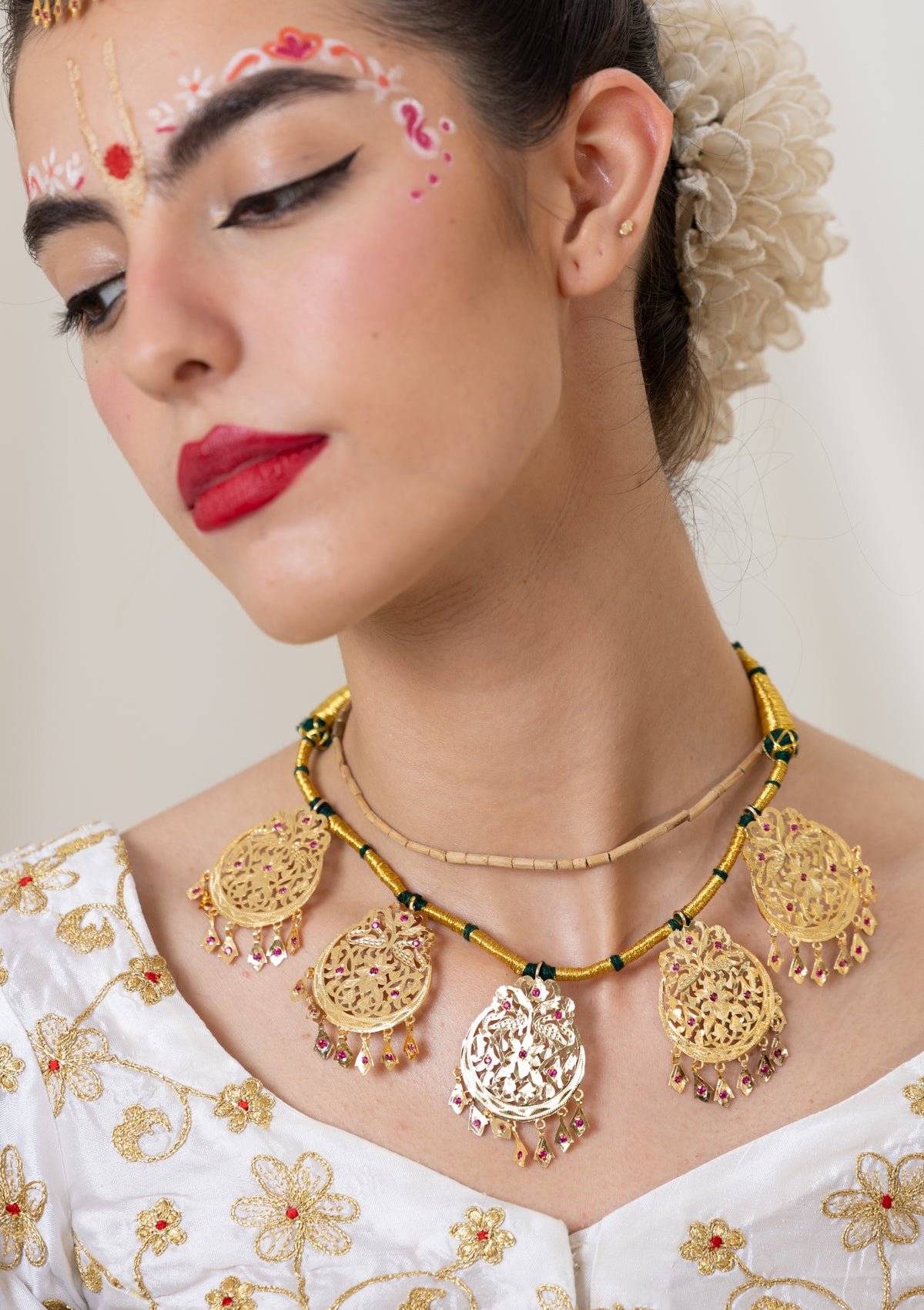 Sitaara Gold Tone Silver Necklace