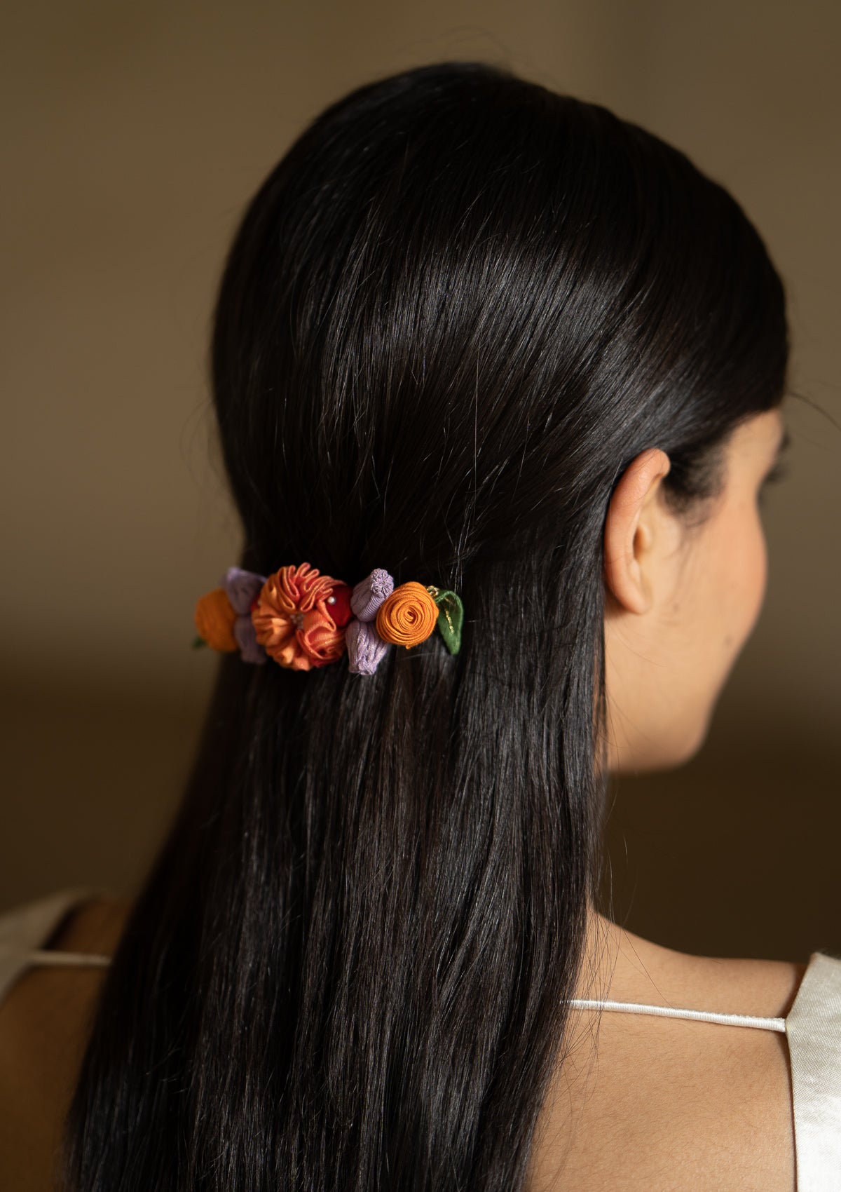 Timbre Floral Back Clip