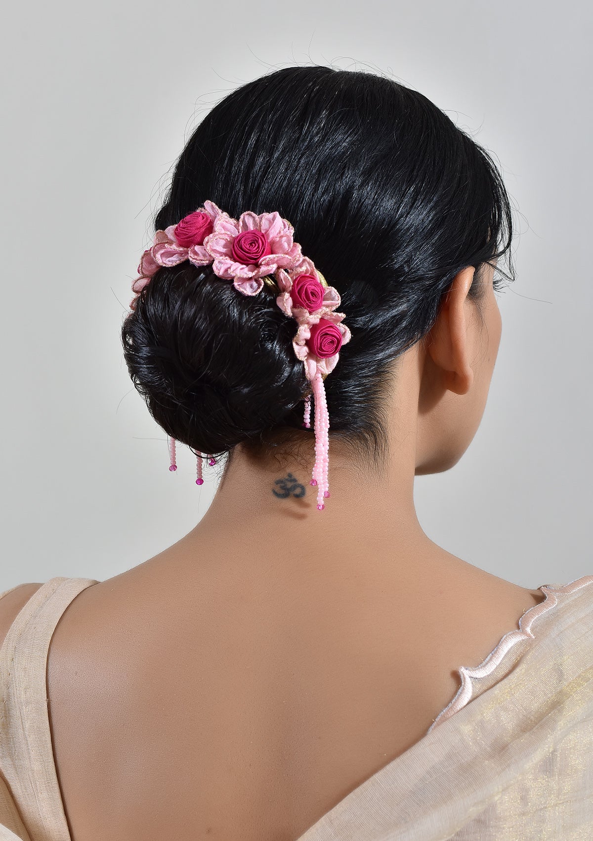 Tyna Pink Floral Gajra