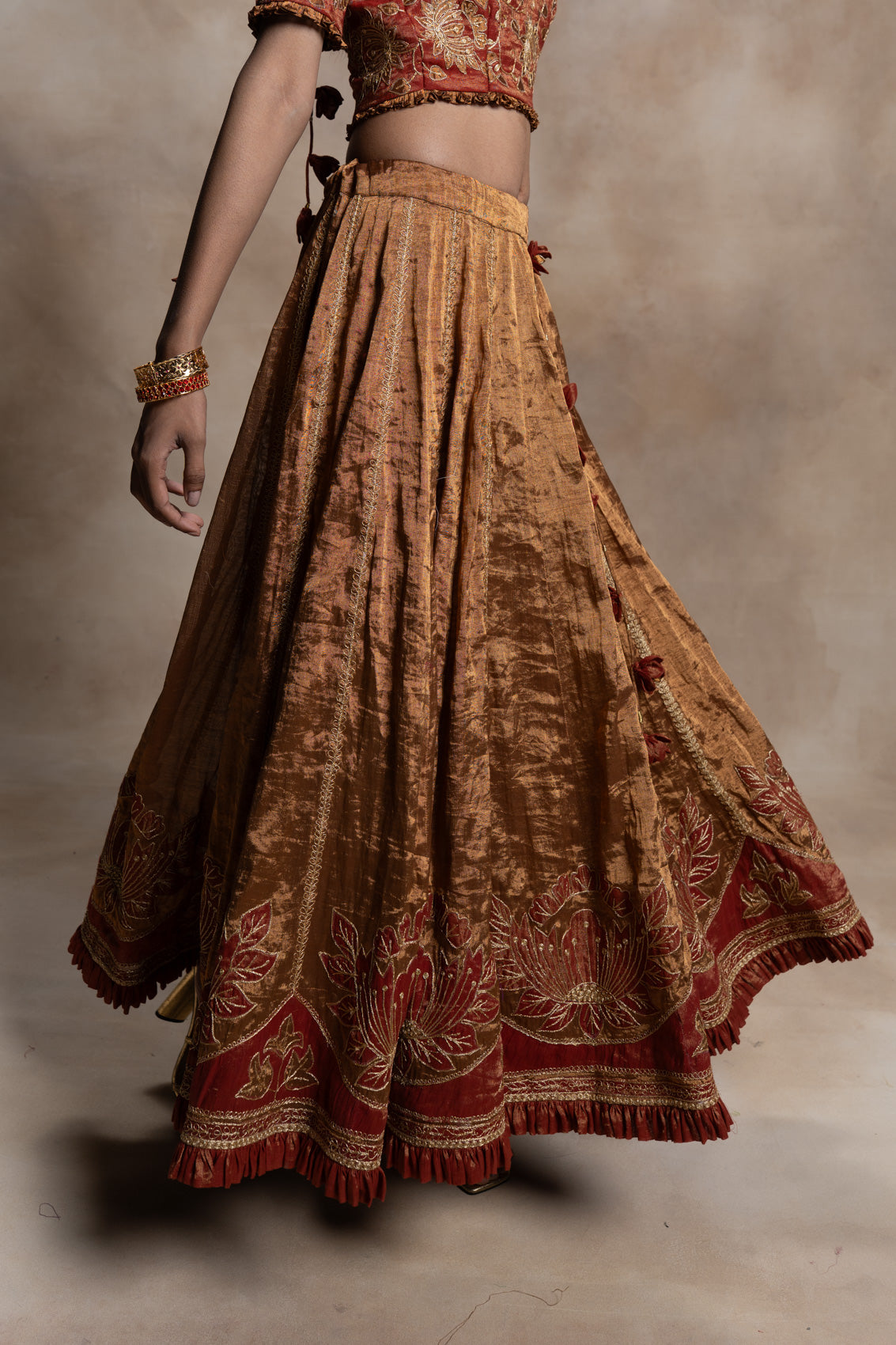 Katyayani Tissue Skirt