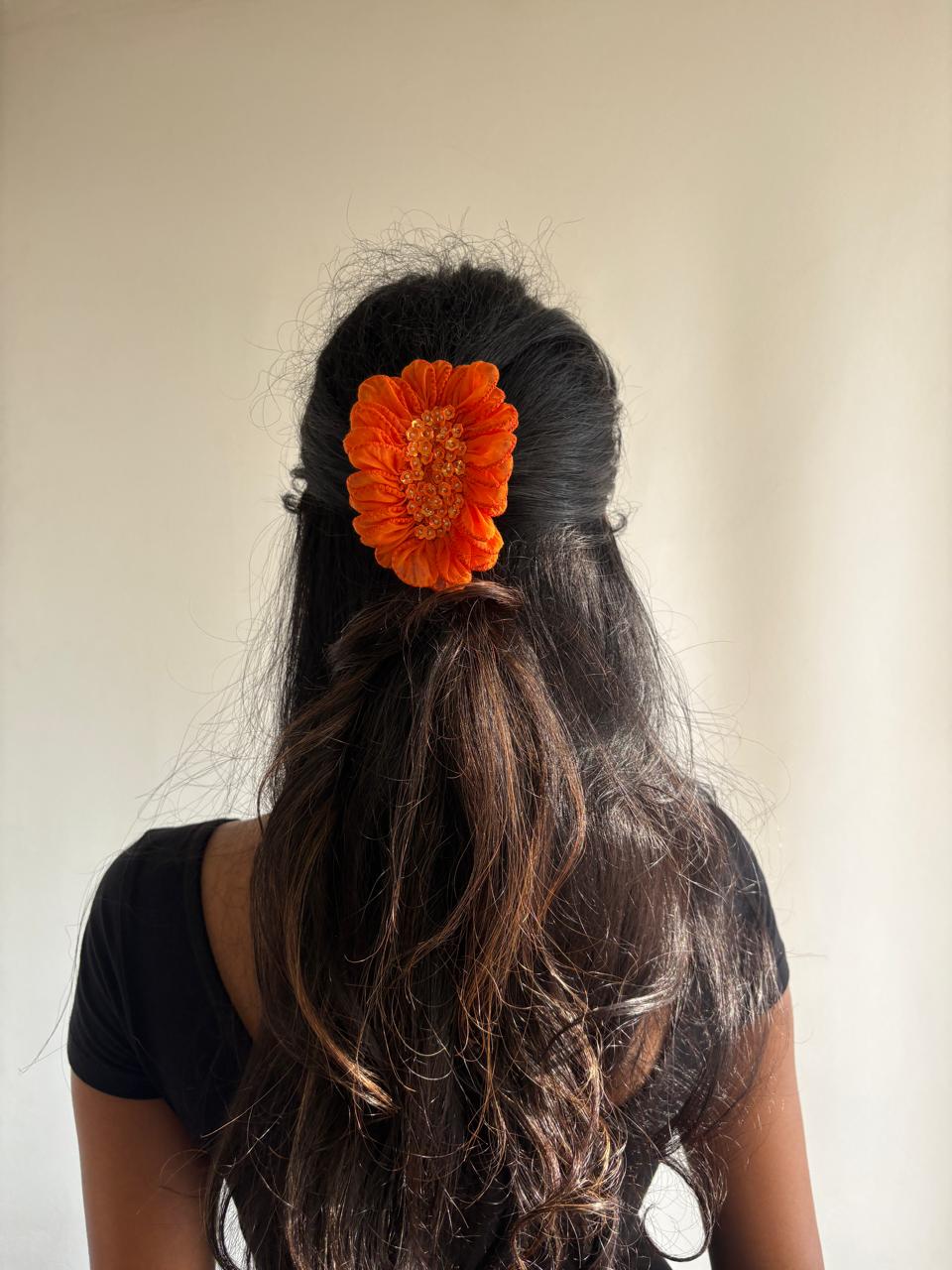 Amber floral Cluster