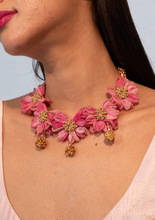 Blumika Floral Necklace