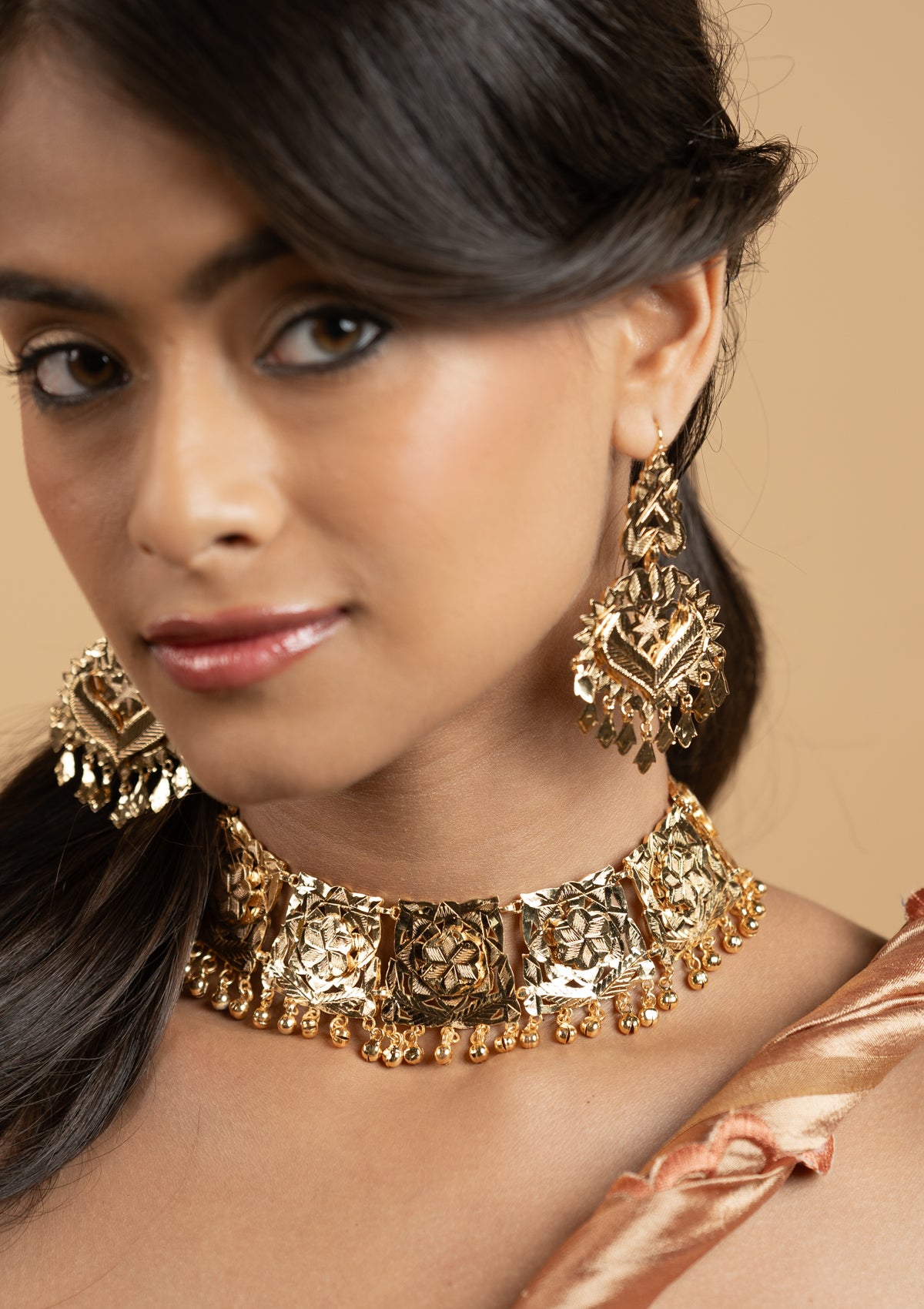 Kalpana Gold Tone Silver Necklace & Earrings Set