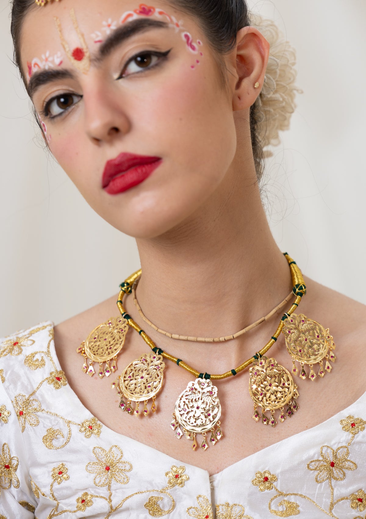 Sitaara Gold Tone Silver Necklace