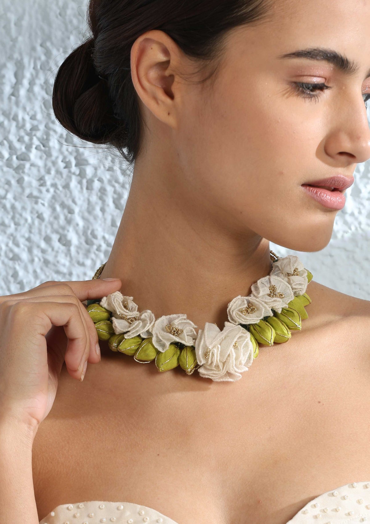 Verdure Floral Necklace